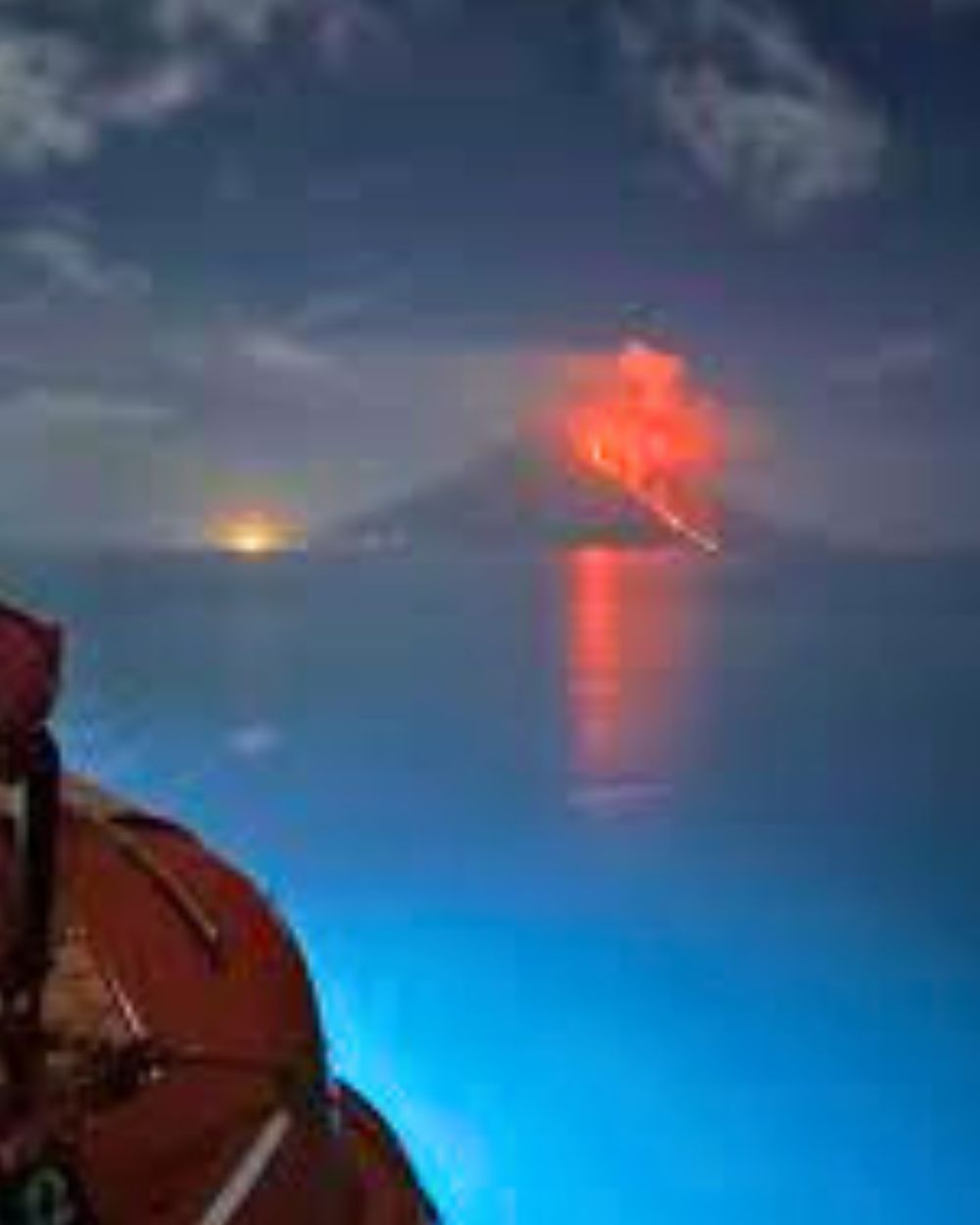stromboli eolias maddalnea velero flotilla