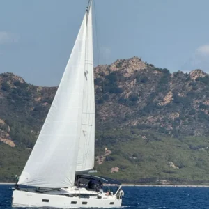 allende los mares velero 4