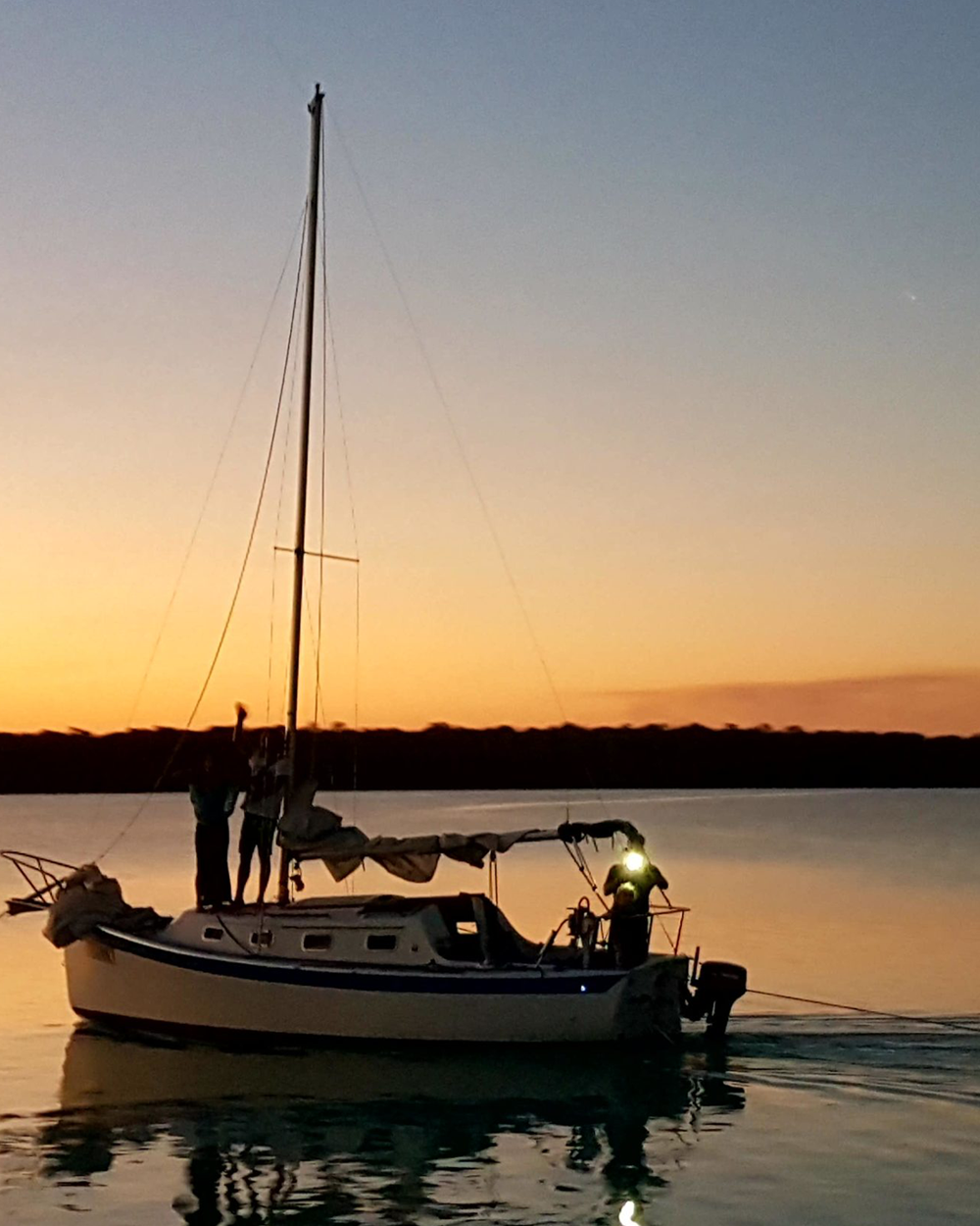 allende los mares velero