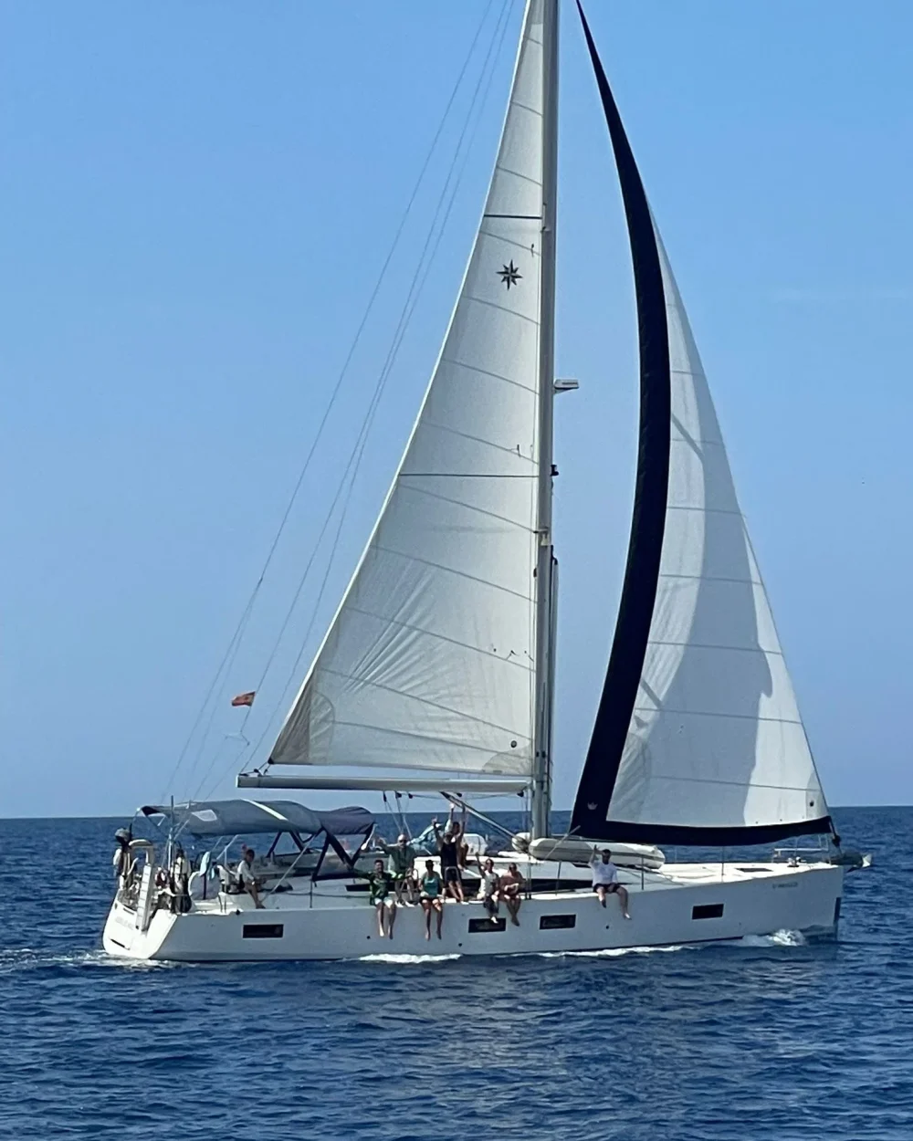 allende los mares velero navegar